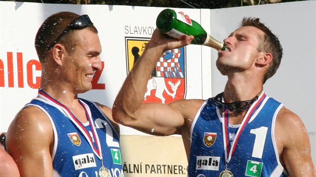Mist�i republiky Martin Tichý (vlevo) a Jan Dumek