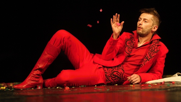 Muzikál Juan, který nastudovalo M�stské divadlo ve Zlín�. Na snímku herec Marek