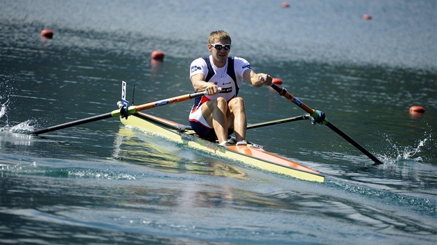 ST�ÍBRNÝ. �eský skifa� Ond�ej Synek si jede na MS v Bledu pro druhé místo.