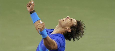 LEVA. panlsk tenista Rafael Nadal postoupil do finle US Open pes Murrayho.