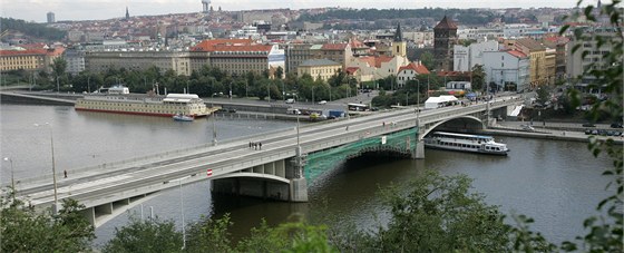 Štefánikův most.