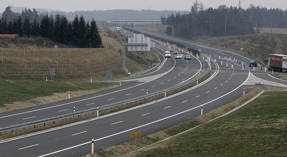 Úsek dálnice D3 u Tábora.