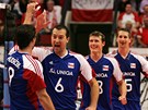 TASTNÁ CHVILKA. etí volejbalisté si v osmifinále s Polskem uili adu