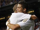 PORTUGALSKÉ OBJETÍ. Cristiano Ronaldo (vpravo) a Pepé z Realu Madrid se radují