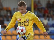 VPRASK ZAPOMENUT. Fotbalista Stanislav Tecl pispl prvnm glem k vhe