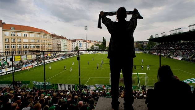 SPORT FOTO 2010: Michal Svá�ek z MF DNES vystavuje fotografie ze �ivota klubu Bohemians 1905 a jeho p�íznivc�