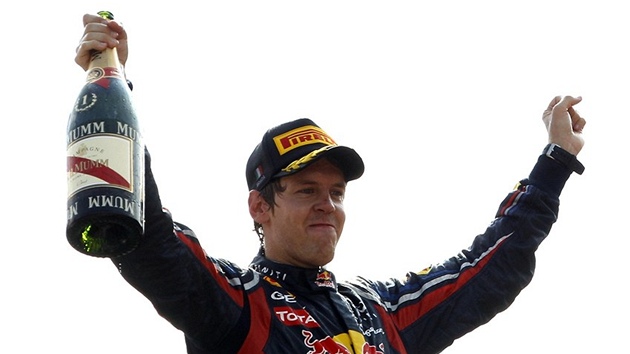 AMPASKÉ PRO VÍTZE. Nmec Sebastian Vettel dominoval ve Velké cen Itálie, po
