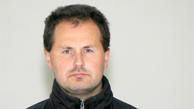 Trenér hradeckých hokejist� Ji�í Mi�ka