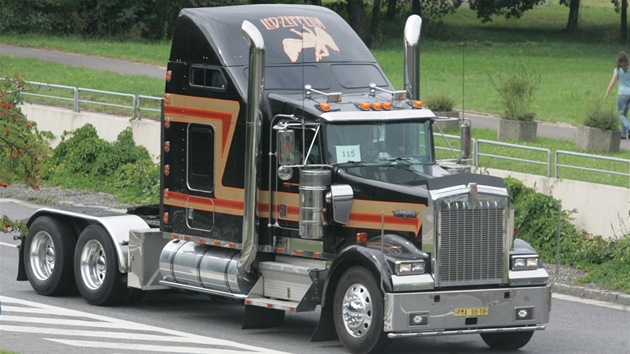 Spanilá jízda kamion na Truck festu v Hradci Králové.