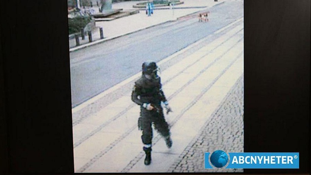 Fotografie atentátníka Anderse Breivika tsn ped výbuchem ve vládní tvrti v...