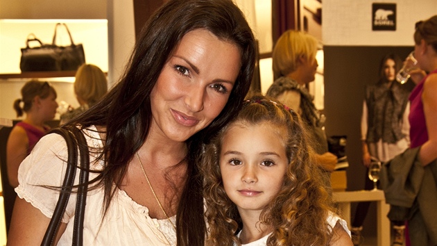 Andrea Vrnov Kloboukov s dcerou