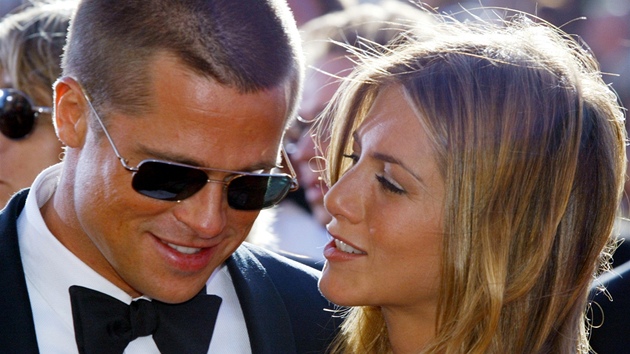 Brad Pitt a Jennifer Anistonová (září 2004)