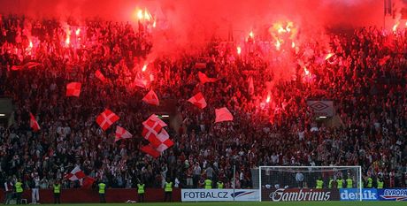 Derby Sparta-Slávia. Pohled do kotle fotbalových fanouk