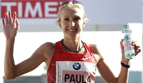 Vytrvalkyn Paula Radcliffeová patila k nejhalasnjím kritikm zruení atletických rekord. Po úprav podmínek by o své maratonské maximum nepila. 