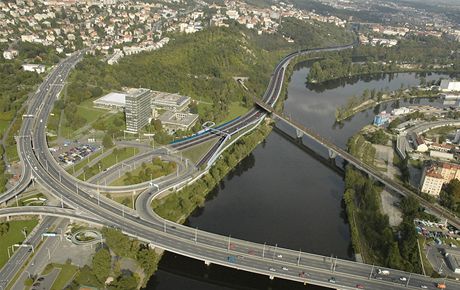 Pelc-Tyrolka a Povltavská ulice 