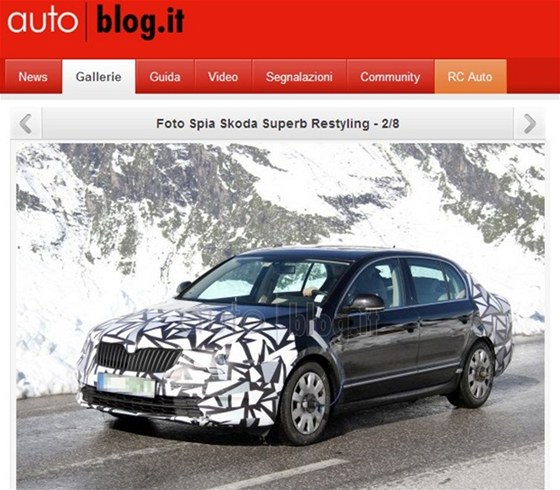 pionání snímky zamaskované kody Superb uveejnil italský server autoblog.it.