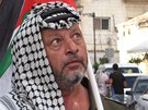 Palestinec pevleený za proslulého palestinského politka Jásira Arafata (23.
