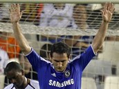 PIZNVM SE, J HO DAL. Frank Lampard z Chelsea se bez smvu raduje z glu