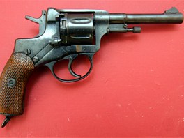 Revolver Nagant na vstav "eskoslovent legioni" v nejdeckm muzeu.