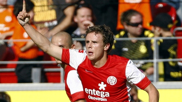 CENNÝ GÓL. Nicolai Mueller z Mohue se trefil proti mistrovskému Dortmundu. 
