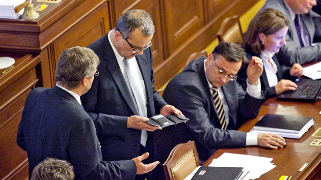 Miroslav Kalousek bhem jednání Poslanecké snmovny (20. záí 2011)