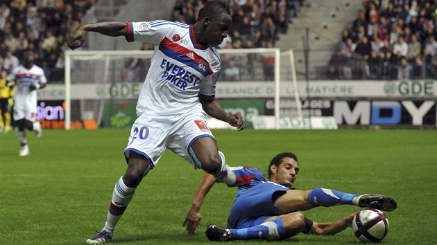 LYON PADL. První porá�ku v novém ro�níku francouzské ligy utrp�li fotbalisté