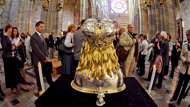 Relikviáová busta svatého Václava v katedrále svatého Víta. Tzv. herma se na