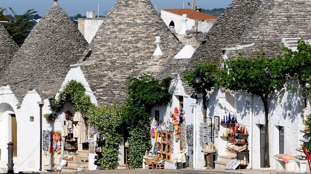 Itálie, trulli v Alberobellu