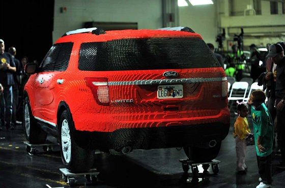 Lego Ford Explorer