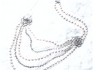 Náhrdelník osázený 584 bílými diamanty a 164 perlami Akoya, Chanel Fine Jewelry.