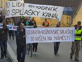 Demonstrace za lep Bokov.
