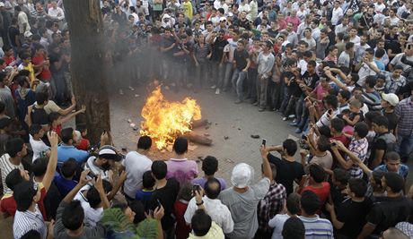 Syané protestují proti vlád prezidenta Baára Asada (6. íjna 2011)