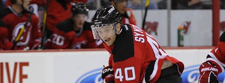 Petr Sýkora v dresu New Jersey Devils pi zápasu proti NY Rangers. (23. záí