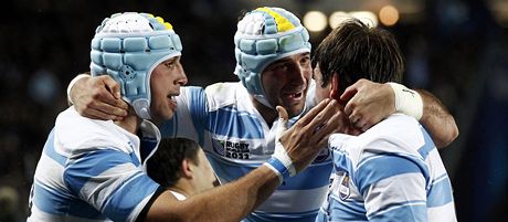 Argentintí ragbisté se mohou radovat i z úspchu na diplomatickém poli. Zahrají si v prestiním Rugby Championship.