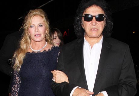 Gene Simmons a Shannon Tweedová