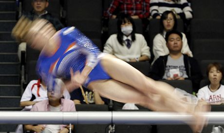 Momentka z mistrovství svta ve sportovní gymnastice v Tokiu