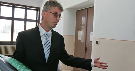 Okresní soud v Sokolov zprostil Ladislava Janouka obaloby ze stalkingu.