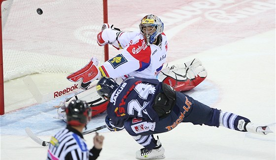 Tomá Klimenta a jeho branka v duelu s eskými Budjovicemi.