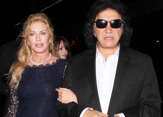 Gene Simmons a Shannon Tweedová