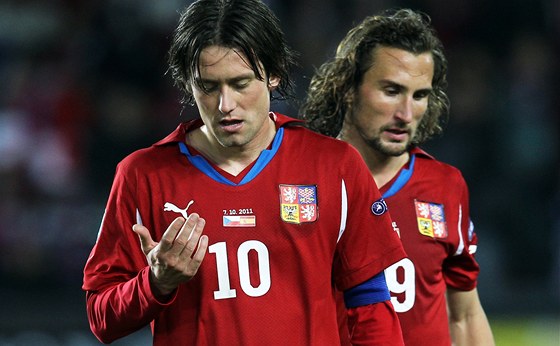 MOC JSME JE NEPOTRÁPILI. etí fotbalisté Tomá Rosický s Petrem Jirákem