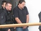 Bývalý policista Lubomír Mokrý u ostravského soudu, který rozhodoval o jeho