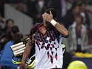 TO JSEM ZPACKAL. Francouzský tenista Jo-Wilfried Tsonga zklaman opoutí kurt