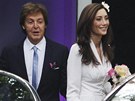 Paul McCartney a Nancy Shevellová se vzali v Londýn (9.10.2011).
