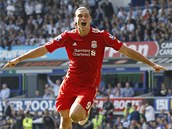 HUR, DAL JSEM GL V DERBY! Andy Carroll z Liverpoolu ki radost pot, co se