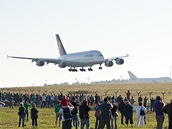 Airbus A380 poprvé přistává v Praze