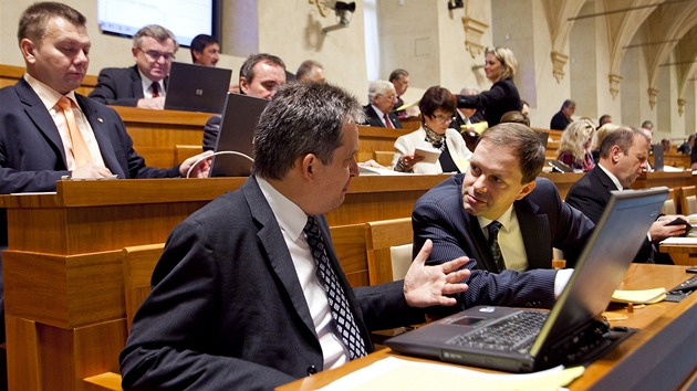 Sch�ze Senátu - Ji�í Diesntbier ml. a Marcel Chládek (6. �íjna 2011)