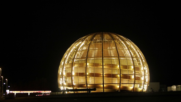 Zlaté sídlo velkých mozk: jedna z budov evropského stediska CERN. 