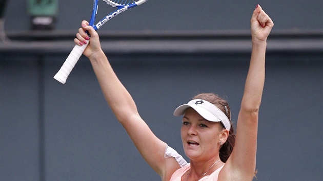 Agnieszka Radwaská se raduje z triumfu na turnaji v Tokiu.