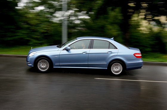 Mercedes E 200 NGT BlueEFFICIENCY