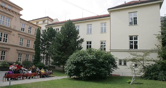 Budova B Filozofické fakulty Masarykovy univerzity je v havarijním stavu